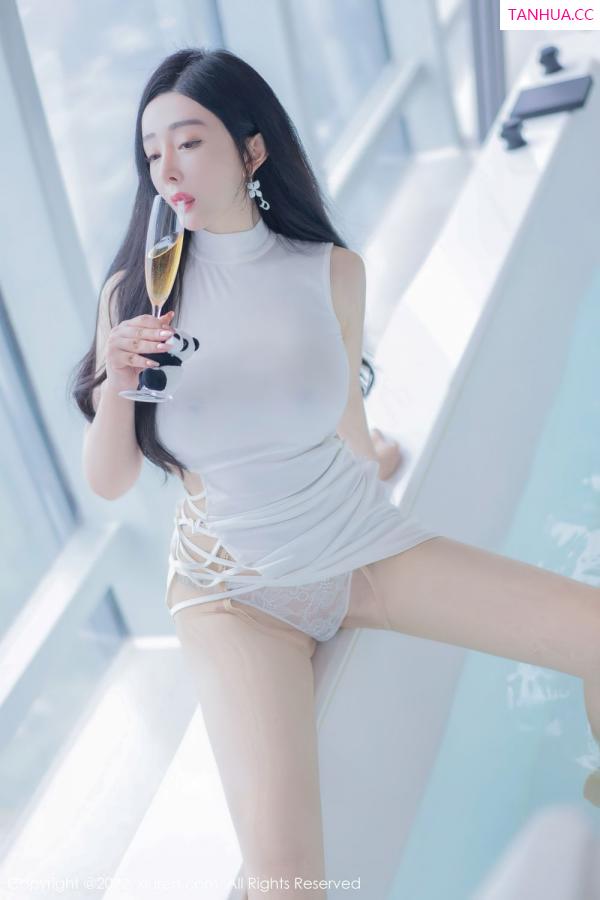 允薾  [XiuRen]高清写真图 2022.04.12 No.4855 允薾第31张图片